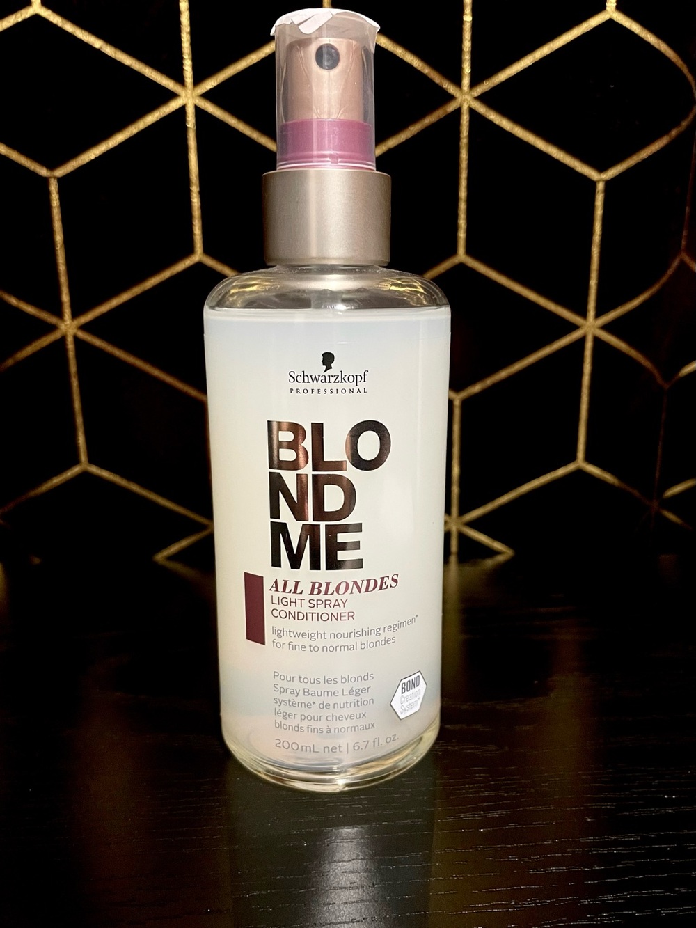 Schwarzkopf BlondMe All Blondes Light Spray Conditioner - White/Cream